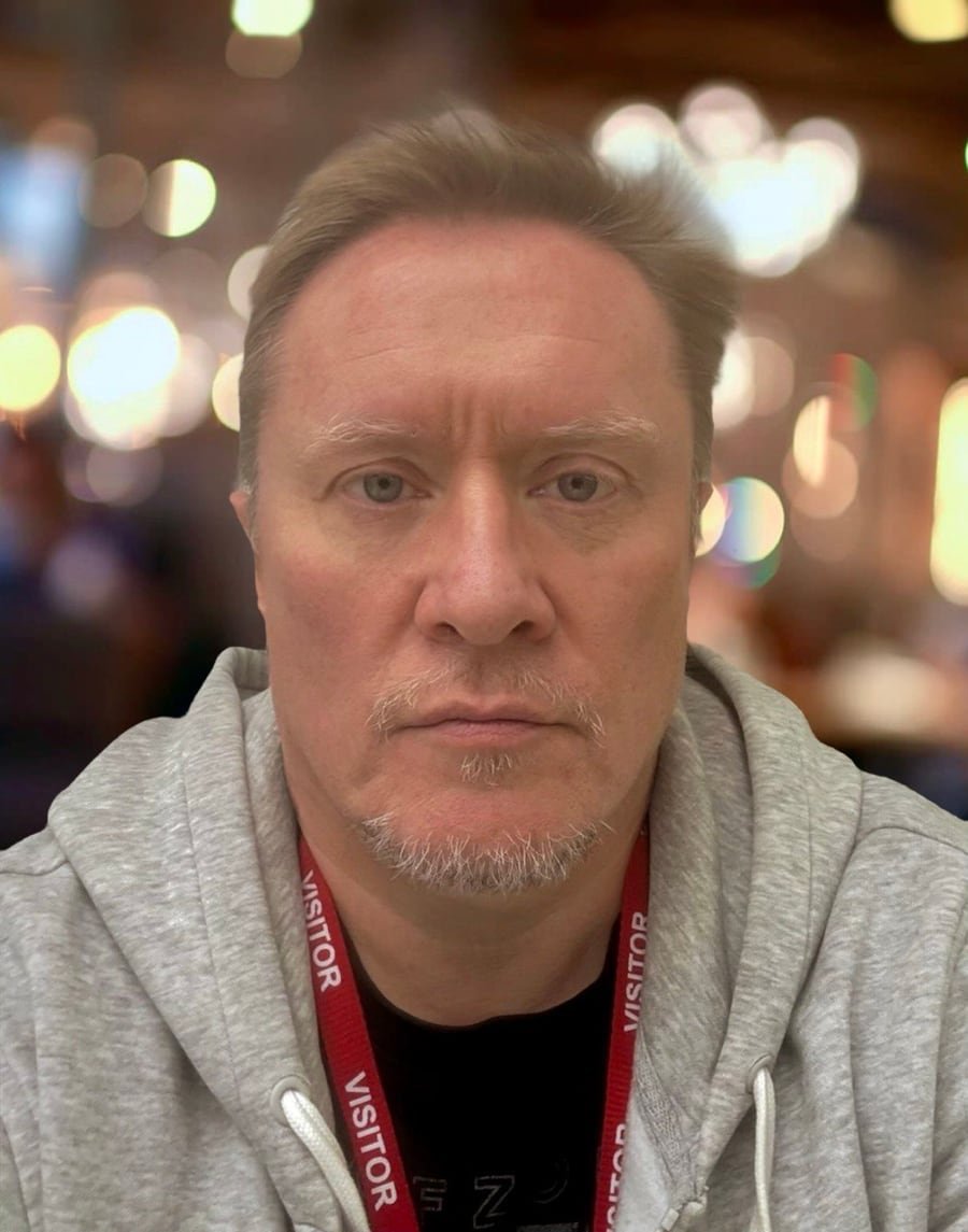 Viktor Kozyrev, conference interpreter and founder of LingvoSpeak